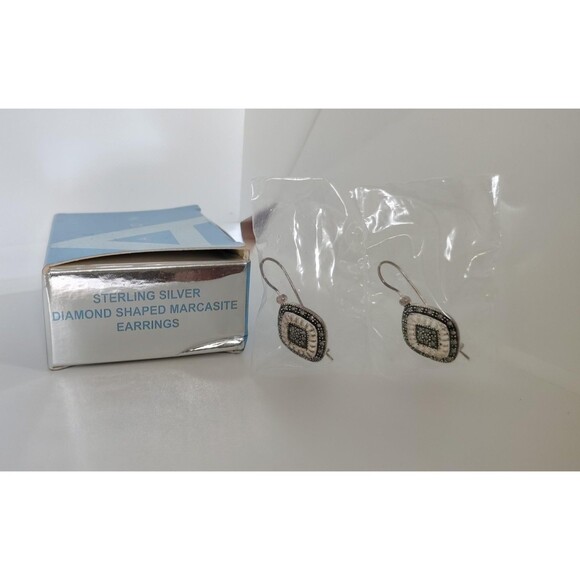 Vintage Avon 925 Sterling Silver Marcasite Diamond Shape Dangle Earrings 2004 2x - Picture 12 of 16